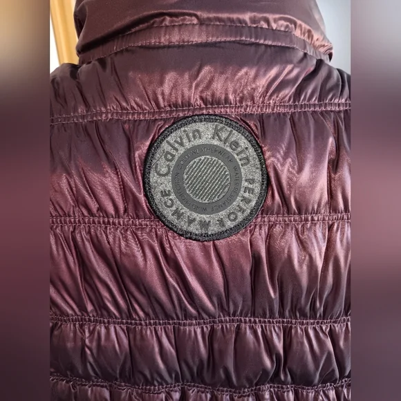 Calvin Klein~Women's Performance Down Quilted Purple Black Puffer Vest - Picture 5 of 12